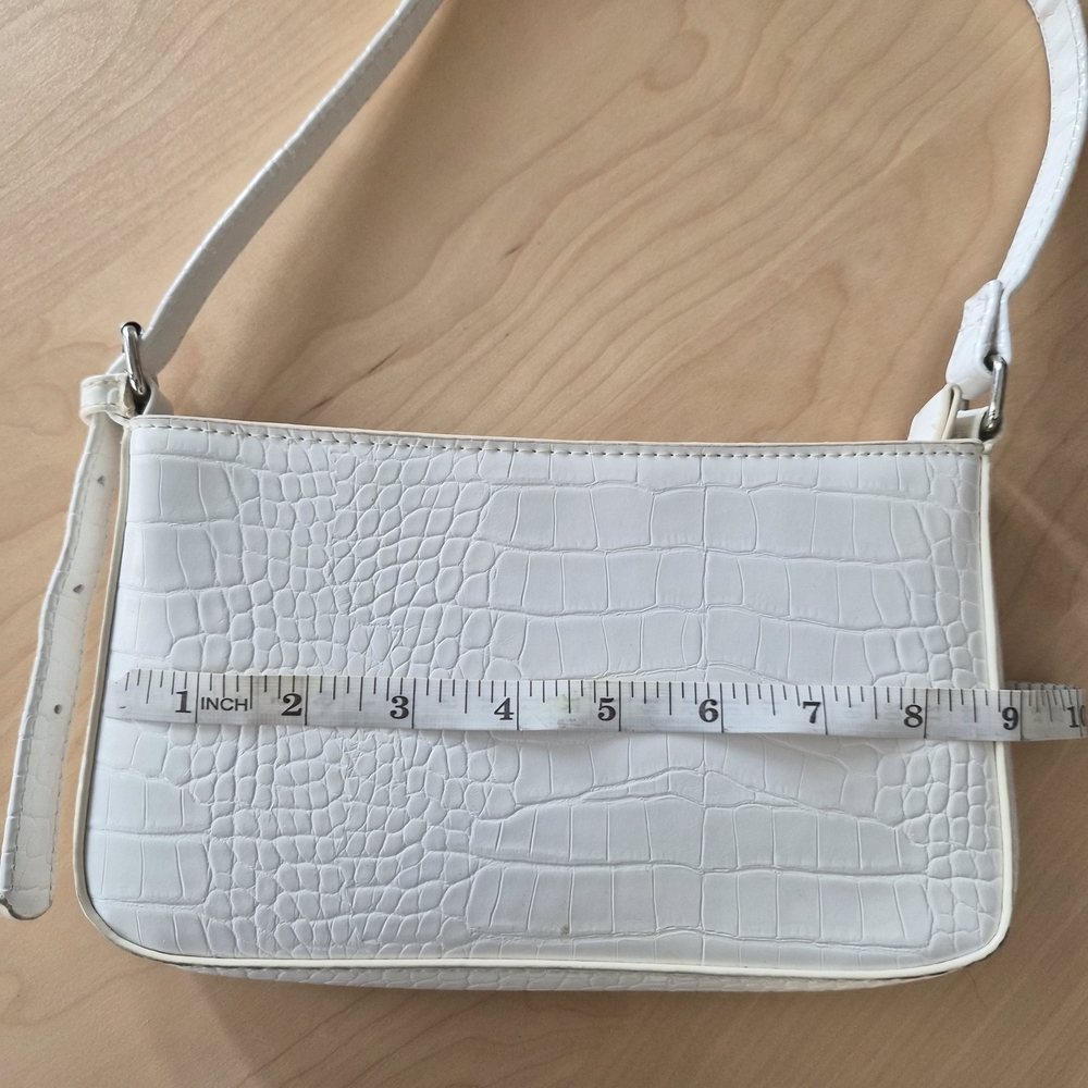 ☆5/$15☆Cotton On White Croc-Embossed Shoulder Bag | Mini Baguette Style - Picture 10 of 16
